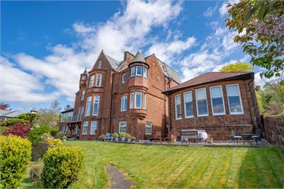 14G Ross View, Eglinton Gardens, Skelmorlie, PA17 5DW - image 1