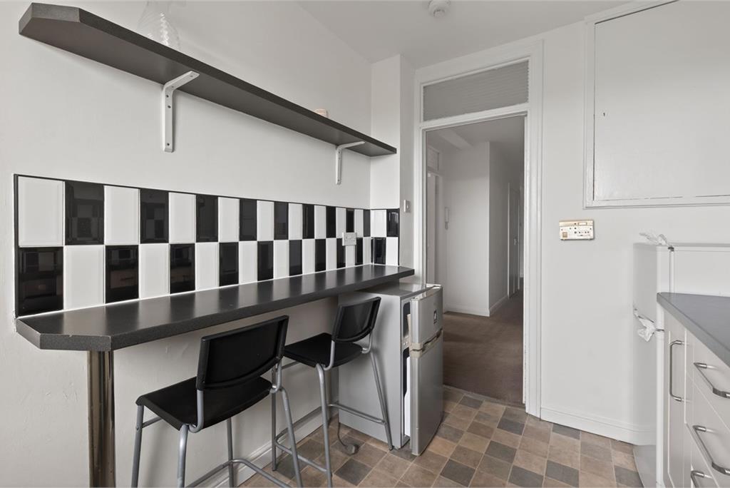 29 Queen's Park Court, Edinburgh, EH8 7DX - image 16