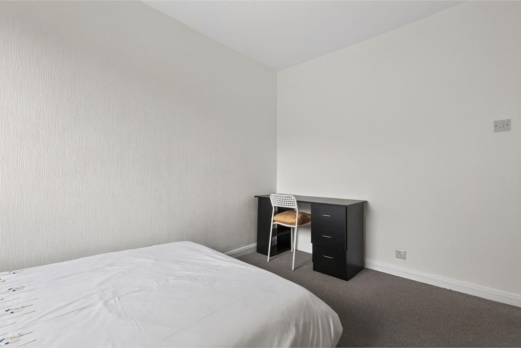 29 Queen's Park Court, Edinburgh, EH8 7DX - image 25
