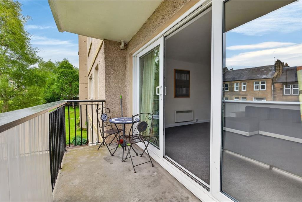 29 Queen's Park Court, Edinburgh, EH8 7DX - image 10
