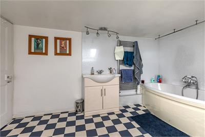 Mixed Use Unit, 33 The Square, Kelso, TD5 7HL - image 13