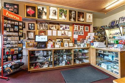 Mixed Use Unit, 33 The Square, Kelso, TD5 7HL - image 24