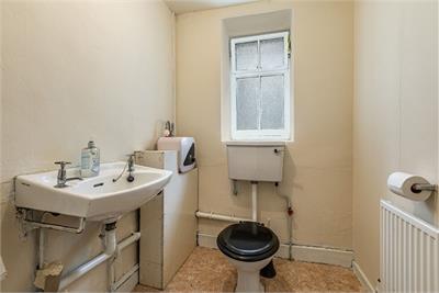 Mixed Use Unit, 33 The Square, Kelso, TD5 7HL - image 34