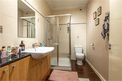 Mixed Use Unit, 33 The Square, Kelso, TD5 7HL - image 10