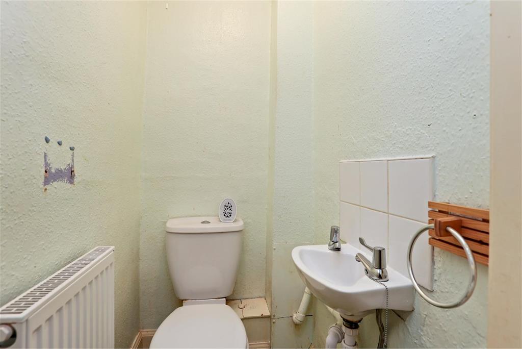 1 (GF2) South Lorne Place,
Edinburgh,
EH6 8QN - image 6