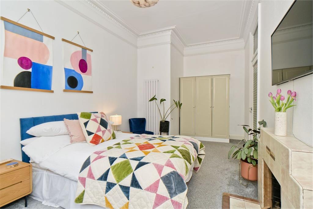220/5 Bruntsfield Place,
Edinburgh,
EH10 4DE - image 11