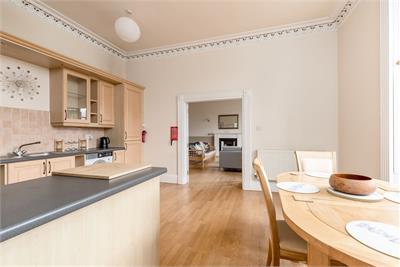 6/4 Eglinton Crescent, EDINBURGH, EH12 5DH - image 17