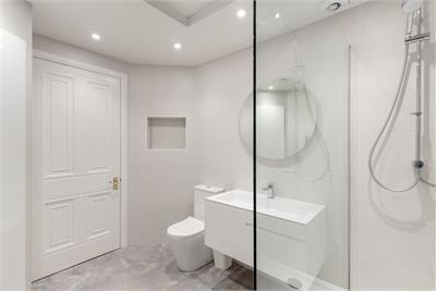 6/4 Eglinton Crescent, EDINBURGH, EH12 5DH - image 23