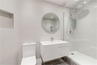 6/4 Eglinton Crescent, EDINBURGH, EH12 5DH - image 24