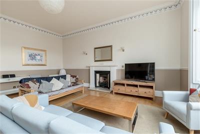 6/4 Eglinton Crescent, EDINBURGH, EH12 5DH - image 4