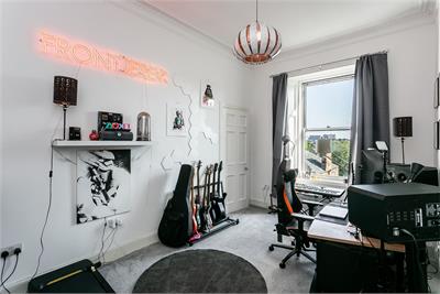 26/3 Merchiston Avenue, Edinburgh, EH10 4NZ - image 21