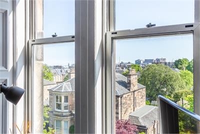 26/3 Merchiston Avenue, Edinburgh, EH10 4NZ - image 8
