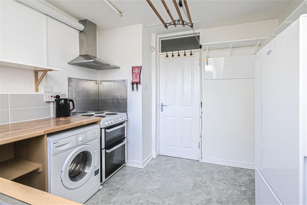 10 St Colme Crescent, Aberdour, KY3 0ST - image 5