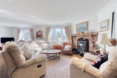 Fernlea, Ancaster Road, Callander, FK17 8EL - image 3