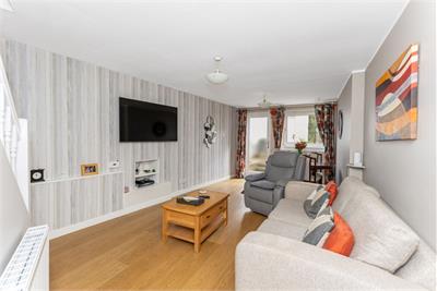 Alba House, Main Street, West Linton, EH46 7EA - image 3
