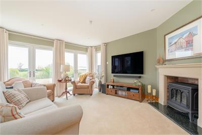 Oaklands,
Cliftonhill,
Kelso,
TD5 7QE - image 19