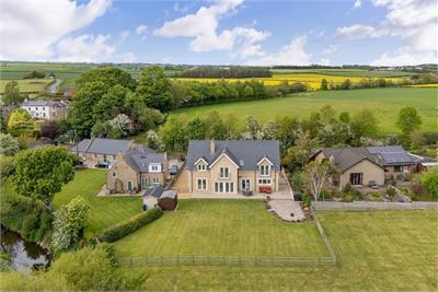 Oaklands,
Cliftonhill,
Kelso,
TD5 7QE - image 23
