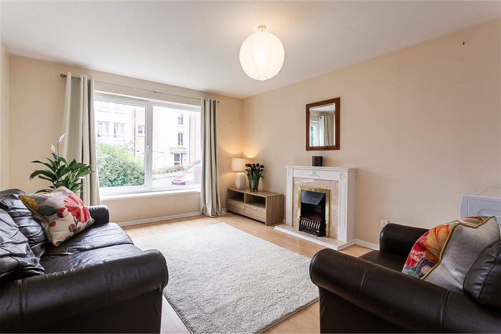 40/2 Gilmerton Dykes Road,
Edinburgh,
EH17 8PG - image 2