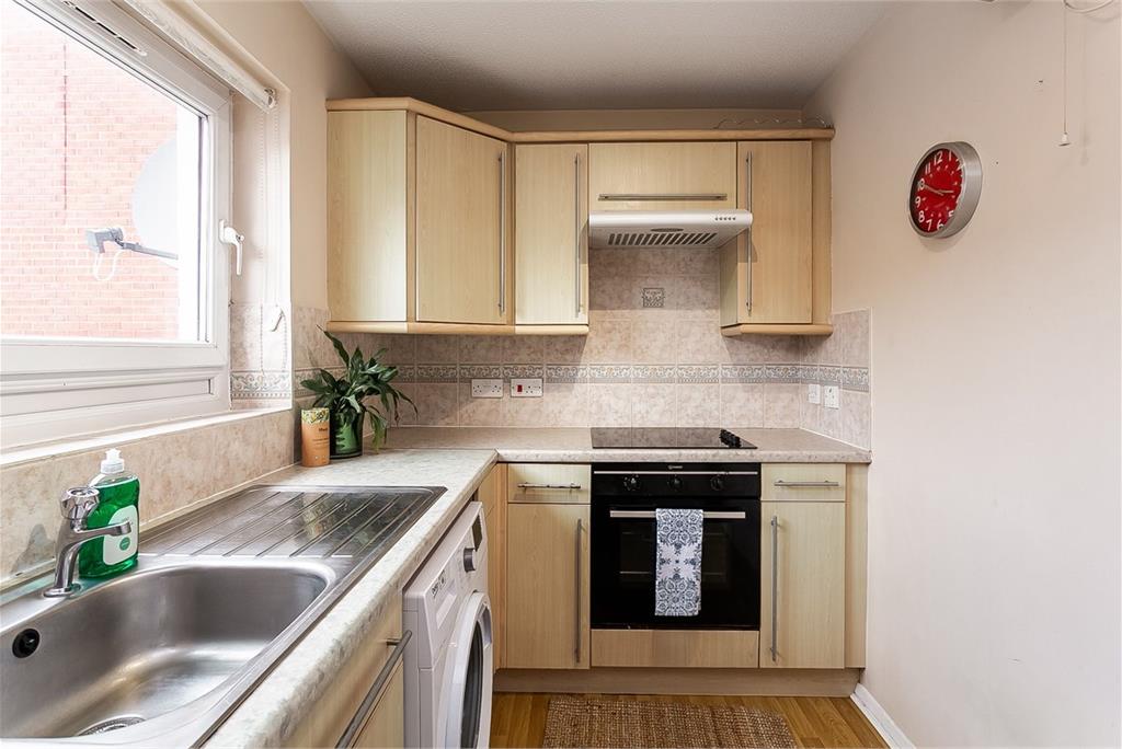 40/2 Gilmerton Dykes Road,
Edinburgh,
EH17 8PG - image 7