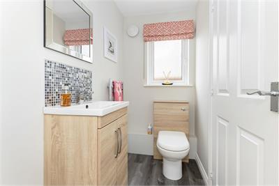 4 Corby Craig Crescent, Bilston, Roslin, EH25 9TF - image 8