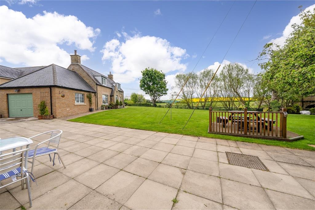 River Cottage,
Cliftonhill,
Kelso,
TD5 7QE - image 16