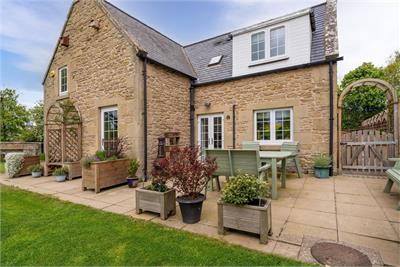 River Cottage,
Cliftonhill,
Kelso,
TD5 7QE - image 19
