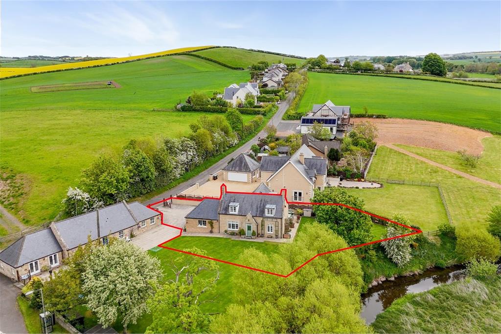 River Cottage,
Cliftonhill,
Kelso,
TD5 7QE - image 21