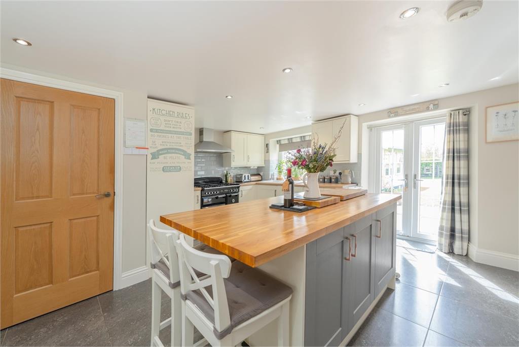 River Cottage,
Cliftonhill,
Kelso,
TD5 7QE - image 8