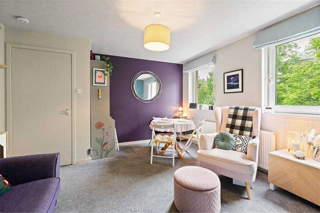 6/4 Ettrickdale Place, Stockbridge, EH3 5JN - image 2
