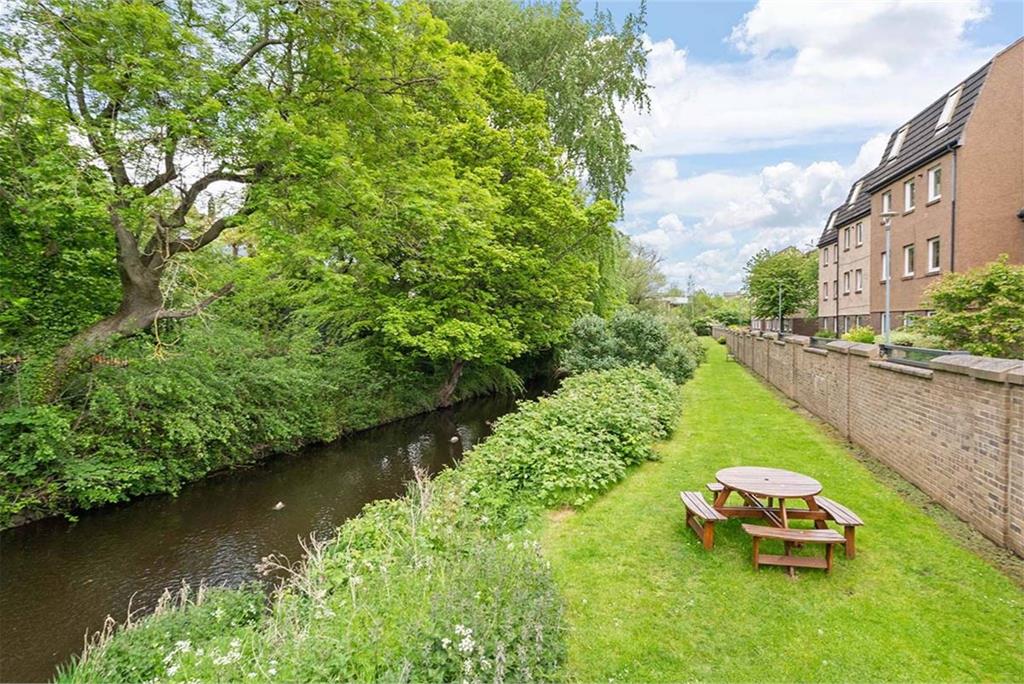 6/4 Ettrickdale Place, Stockbridge, EH3 5JN - image 15
