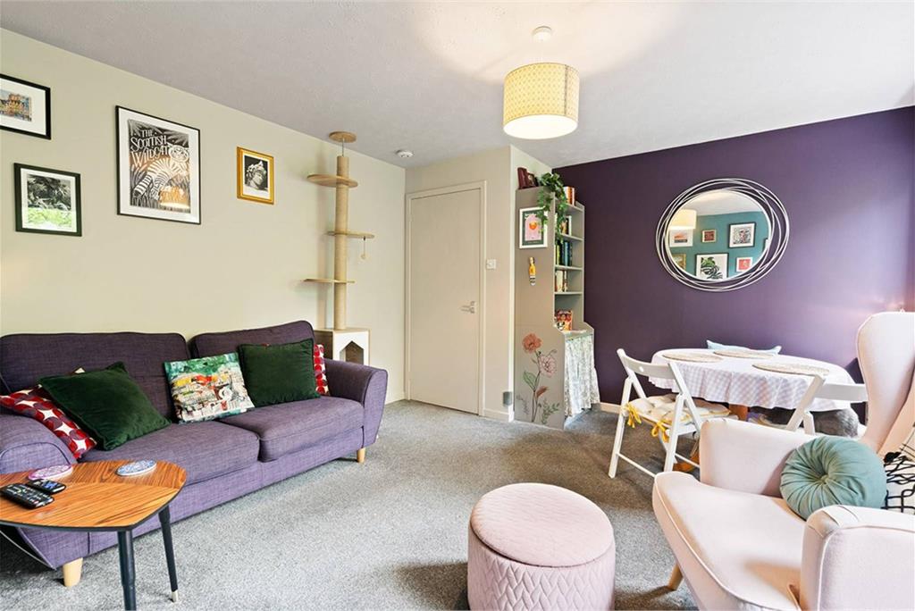 6/4 Ettrickdale Place, Stockbridge, EH3 5JN - image 3