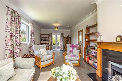 19 Aldie Crescent, Darnick, Melrose, TD6 9AY - image 5
