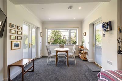 19 Aldie Crescent, Darnick, Melrose, TD6 9AY - image 9
