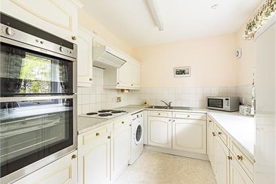 77/19 Barnton Park View, Edinburgh, EH4 6EL - image 6