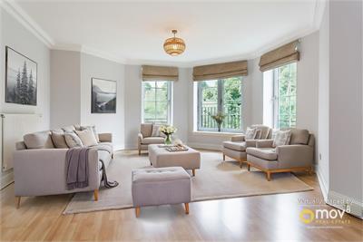 2/7 Powderhall Brae, Edinburgh, EH7 4GD - image 2