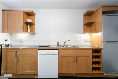 2/7 Powderhall Brae, Edinburgh, EH7 4GD - image 12