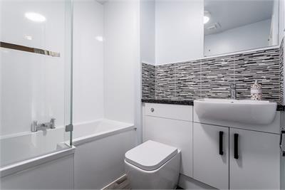 2/7 Powderhall Brae, Edinburgh, EH7 4GD - image 22
