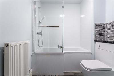 2/7 Powderhall Brae, Edinburgh, EH7 4GD - image 23