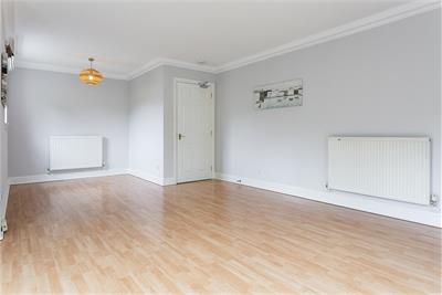 2/7 Powderhall Brae, Edinburgh, EH7 4GD - image 7
