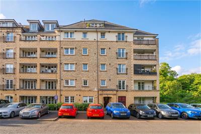 2/7 Powderhall Brae, Edinburgh, EH7 4GD - image 1