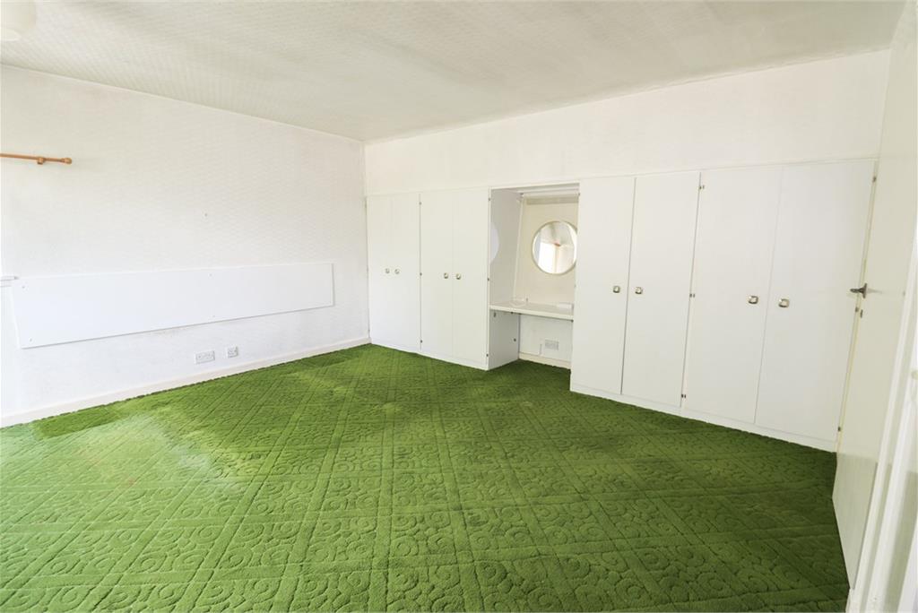 44 Dunmuir Road,
Castle Douglas,
DG7 1LQ - image 12