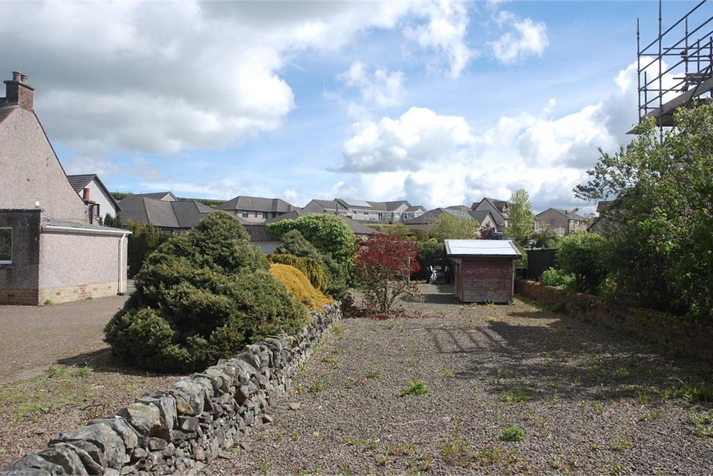 44 Dunmuir Road,
Castle Douglas,
DG7 1LQ - image 19