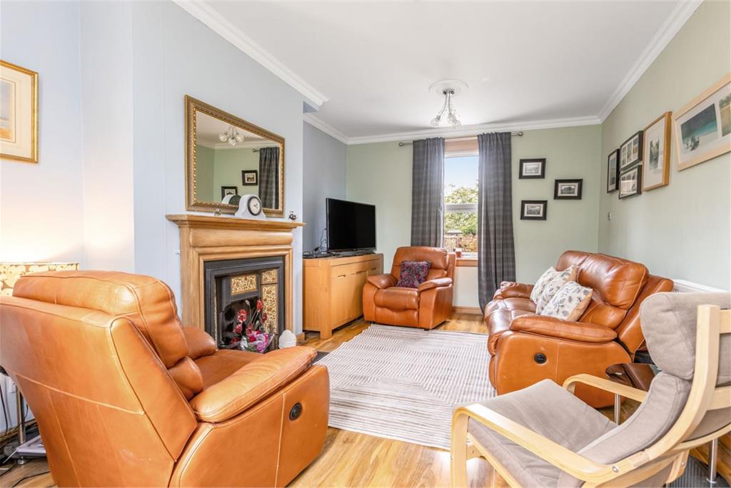38 Pentland Crescent, Rosewell, EH24 9BJ - image 3