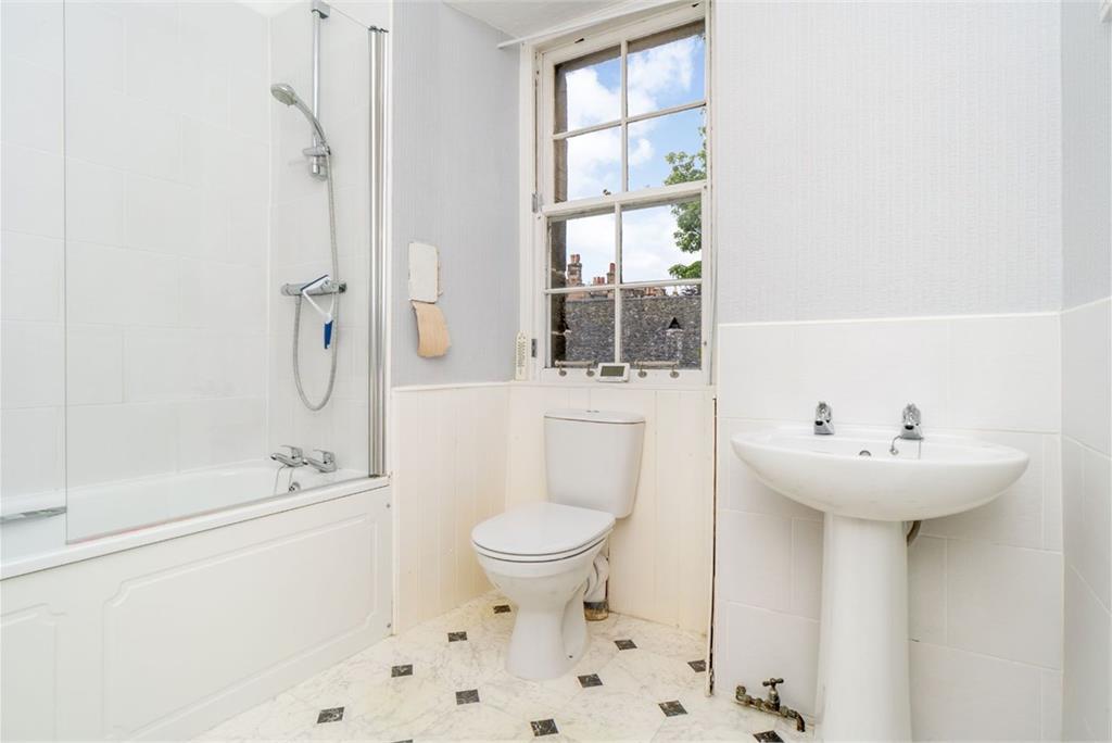 13/3 Murrayfield Avenue,
Edinburgh,
EH12 6AU - image 16