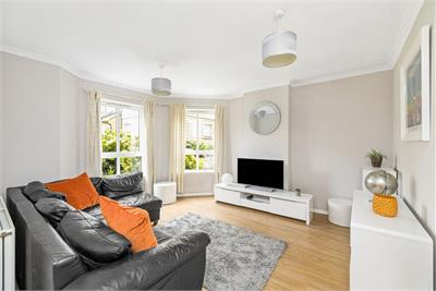 90/4 McDonald Road, Bellevue, Edinburgh, EH7 4NU - image 4