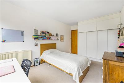 2/5 Fettes Rise, Inverleith, Edinburgh, EH4 1QH - image 16