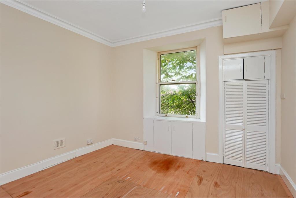 30 (2F4)
30 Balfour Street,
Edinburgh,
EH6 5EP - image 3