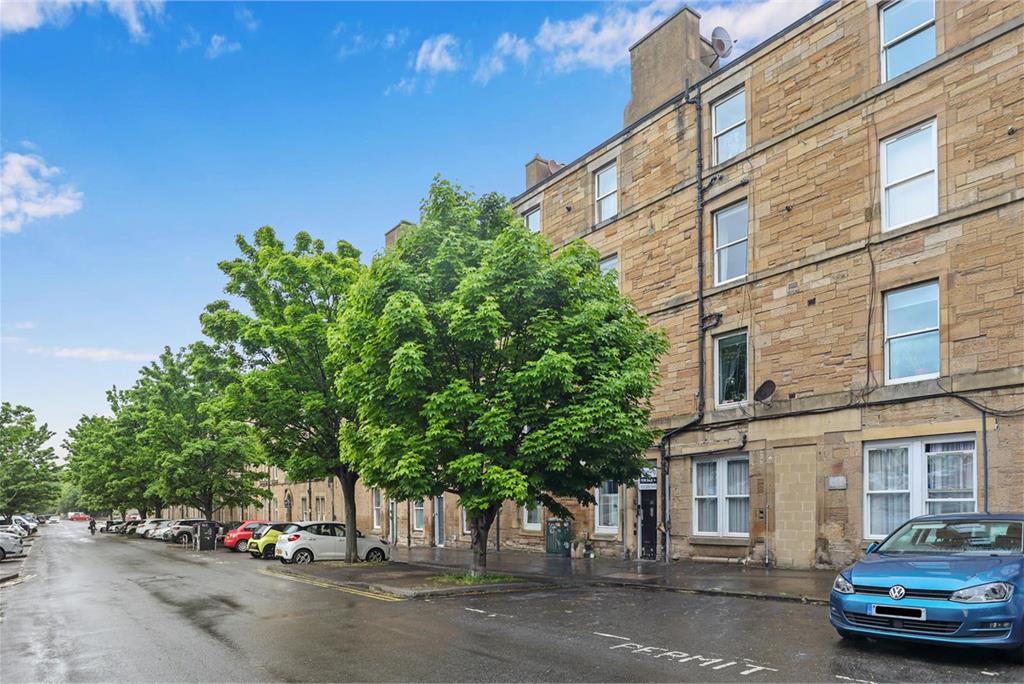 30 (2F4)
30 Balfour Street,
Edinburgh,
EH6 5EP - image 1