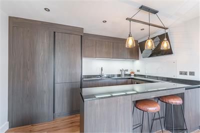 8/6 Tower Street, Edinburgh, EH6 7BY - image 14