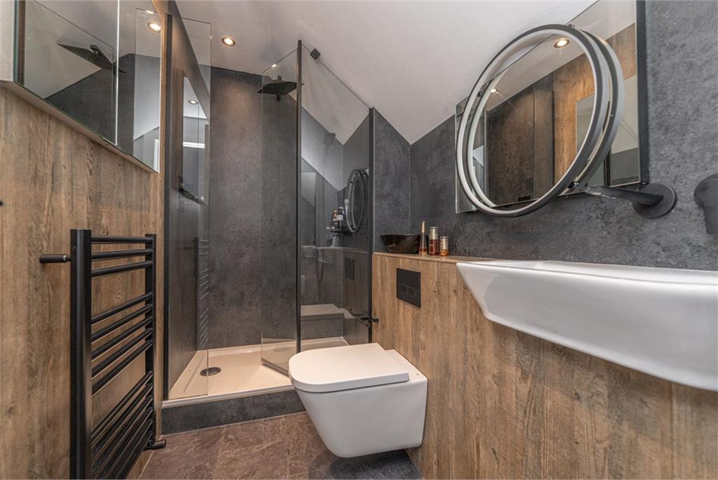 8/6 Tower Street,
Edinburgh,
EH6 7BY - image 23
